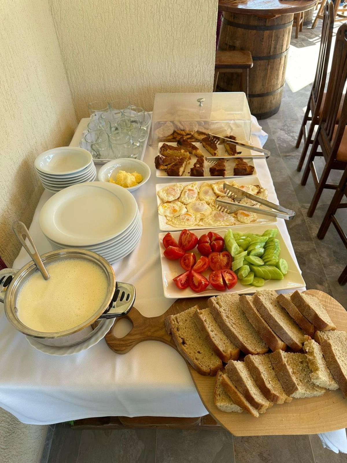 Guesthouse Marku - Mrizi I Zanave Fishte Eksteriør billede